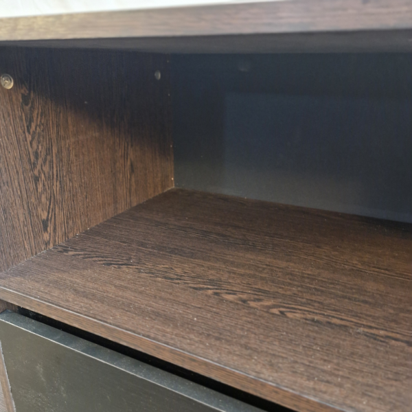 L30 - Cleveland Plasma Stand - 06 Cleveland Plasma TV Stand