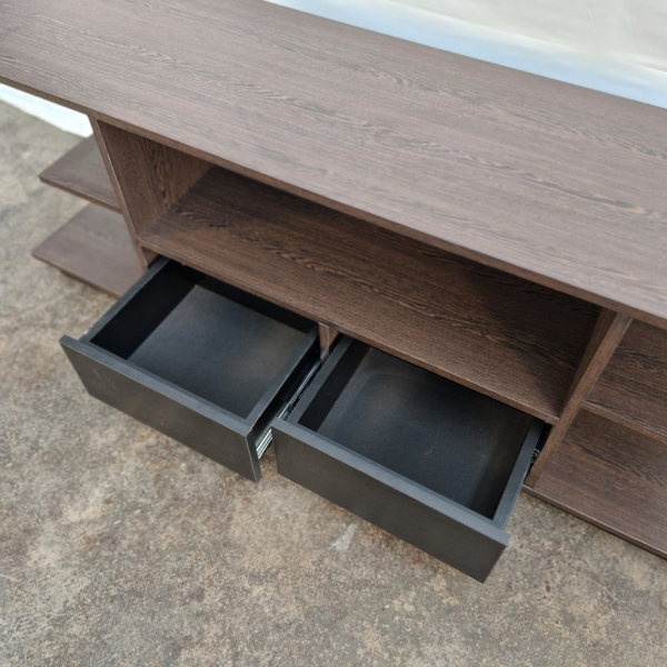 L30 - Cleveland Plasma Stand - 07 Cleveland Plasma TV Stand