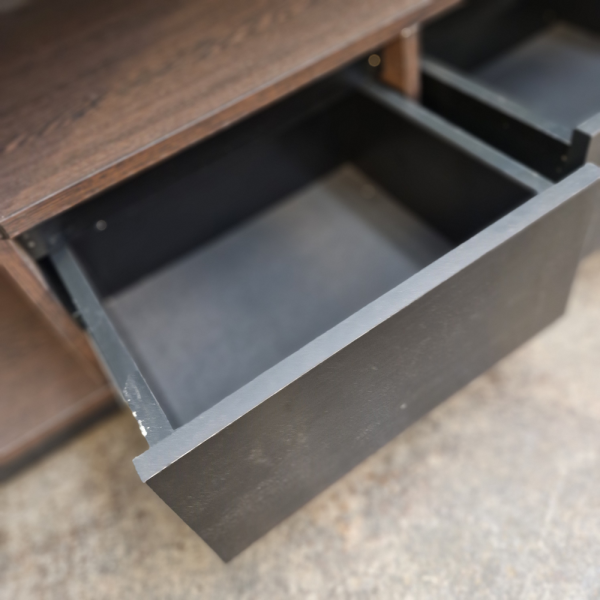 L30 - Cleveland Plasma Stand - 08 Cleveland Plasma TV Stand