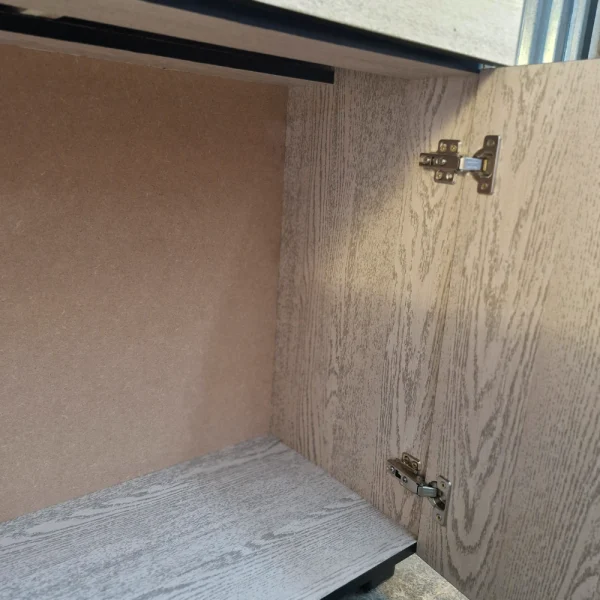 Lot 32 (14) Oakland 2pce Kitchen Unit