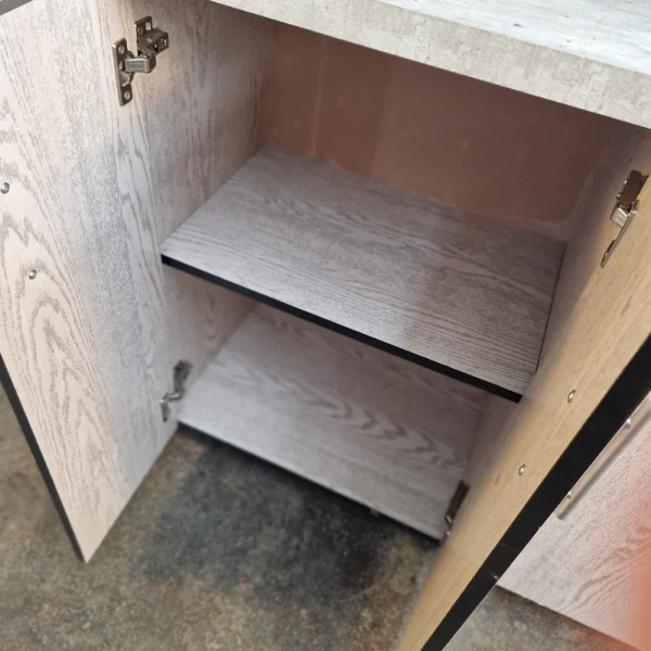 Lot 32 (4) Oakland 2pce Kitchen Unit