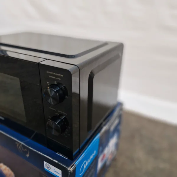 Lot 83 (5) Midea 20L Black Microwave