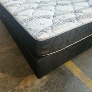 Cozy Nights Turnberry Queen Base Set